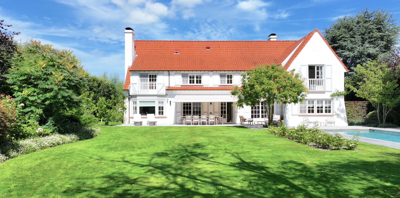 J007.83 JAMES the BnB Butler Knokke full service luxury villa holiday rental