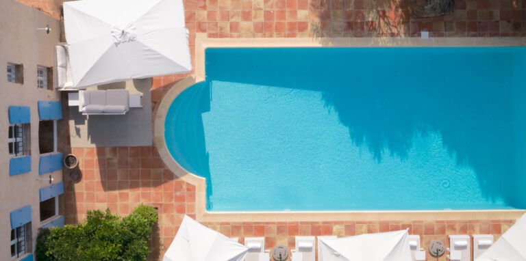 #JAMES the BnB Butler Côte d'Azur full service villa rental & Yacht charter