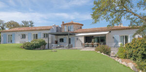 #JAMES the BnB Butler Côte d'Azur full service villa rental & Yacht charter